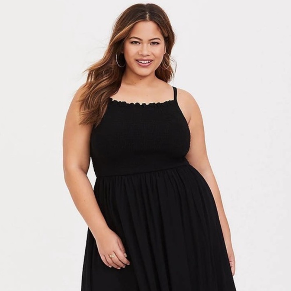 Torrid black smocked dress size 1 nwt